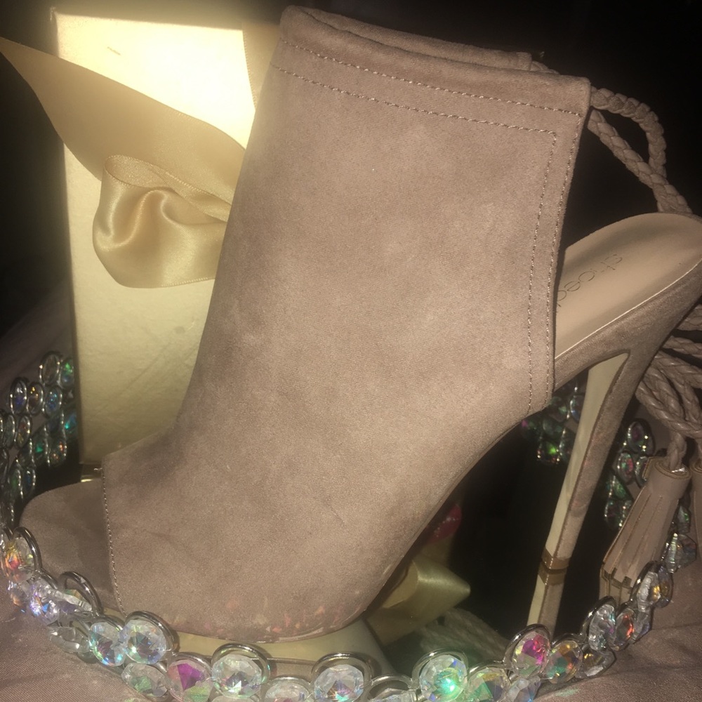 🍂Shoe Dazzle High Heel Booties🍂